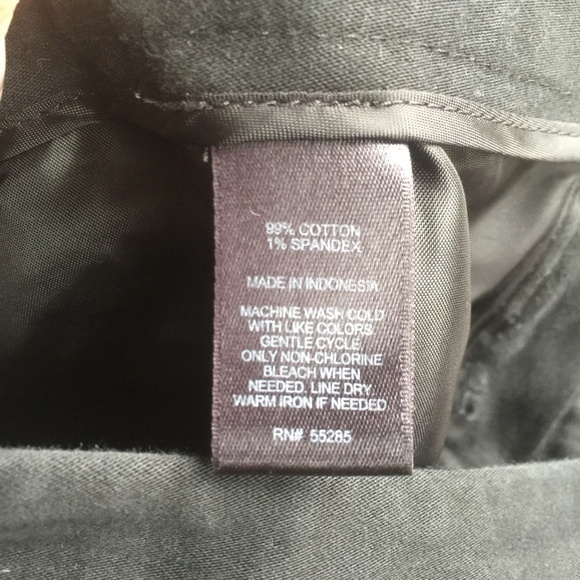 Express Cuffed Leg Black Shorts, 8 - Picture 5 of 6